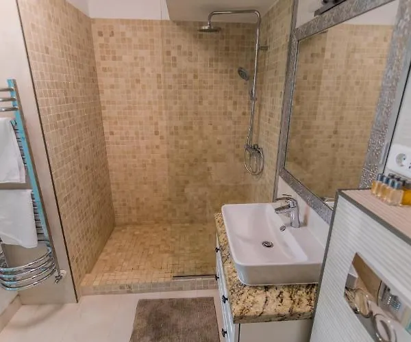 Apartament Saphir Stein 19th Bucureşti